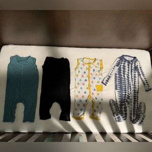 Kyte 18-24 month lot 3 sleeveless romper, 1 zip footie.